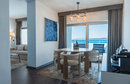 Golden Suite 4